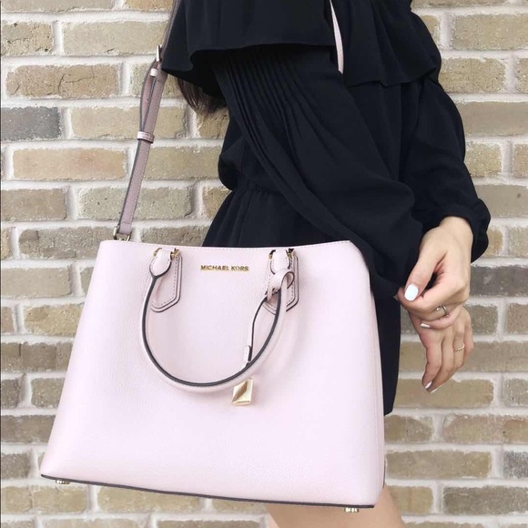 Gaby’sBags👜💕- NWT Michael Kors Large Satchel - Picture 2 of 8